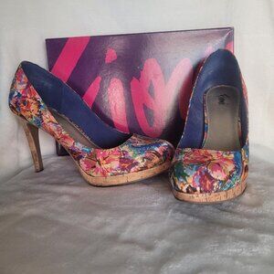 Fioni, size 9.5, floral with cork heel